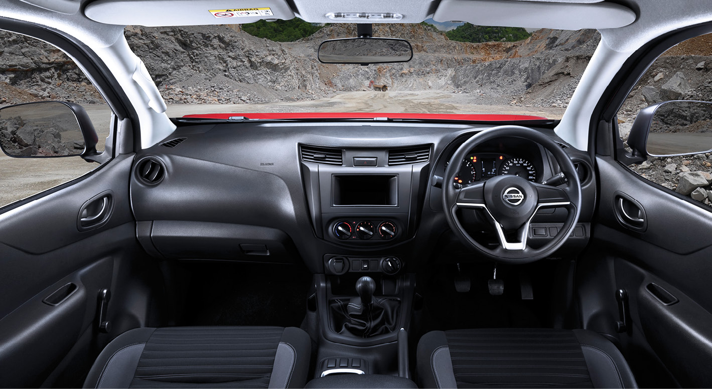 Nissan XE Interior